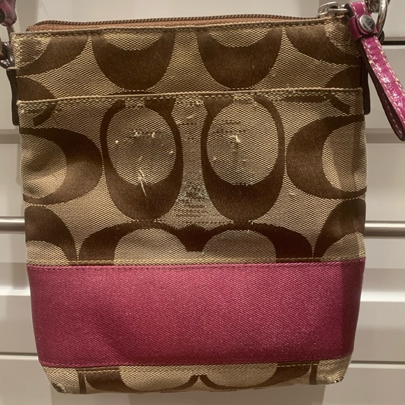 Coach signature print canvas crossbody purse - Picture 3 of 4